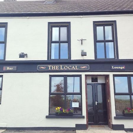 The Local Lodge Longford Exteriör bild